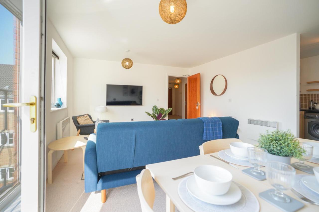 Stylish Apartment With Private Parking Cardiff Ngoại thất bức ảnh