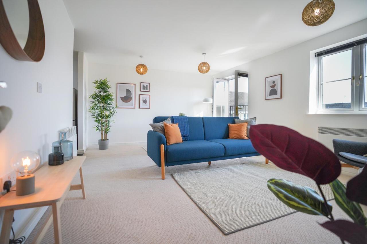 Stylish Apartment With Private Parking Cardiff Ngoại thất bức ảnh