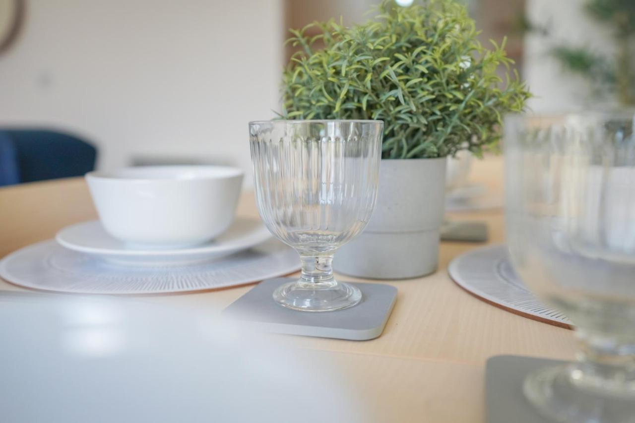Stylish Apartment With Private Parking Cardiff Ngoại thất bức ảnh